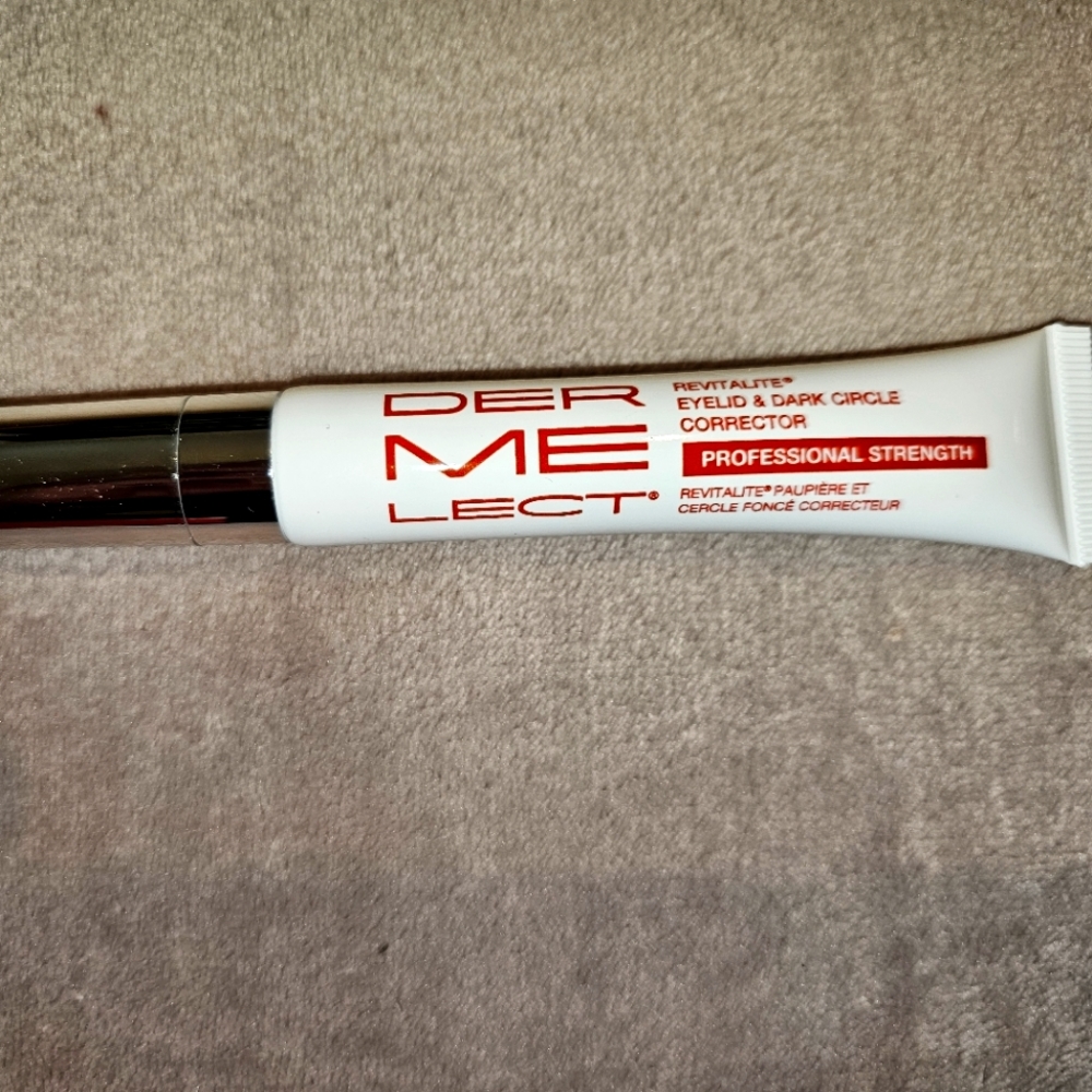 Dermelect Eyelid and Dark Circle Corrector